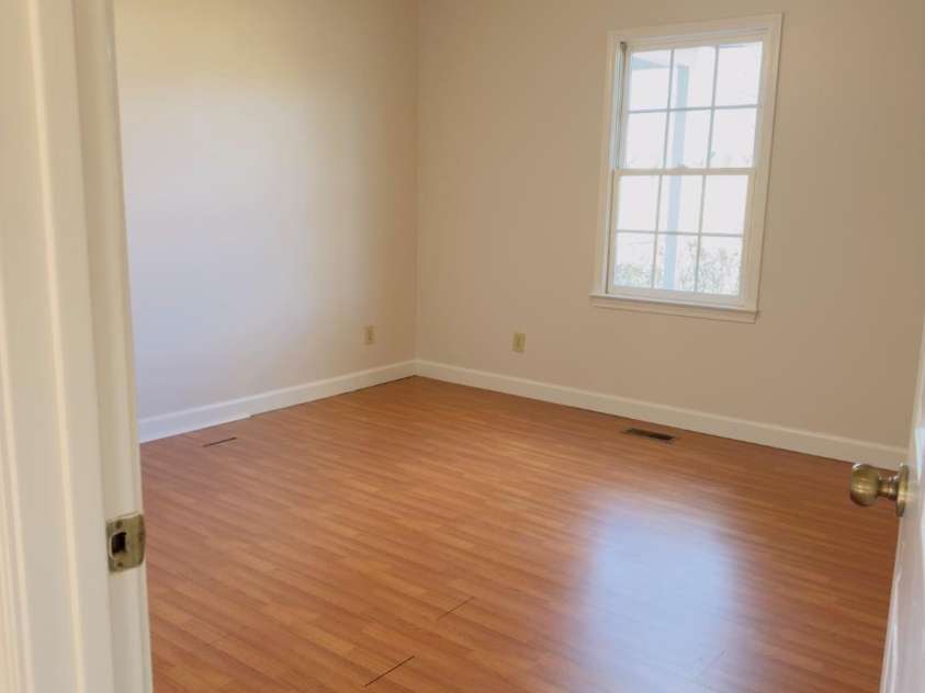112 Wind Terrace Court, Lexington, NC 27295.  MLS# CAR4340610, YatesRealty ID 22530. 