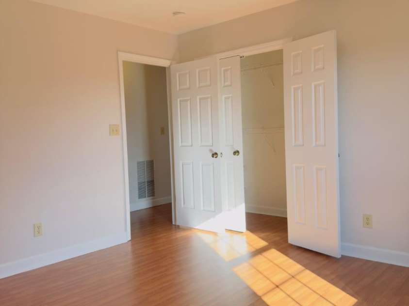 112 Wind Terrace Court, Lexington, NC 27295.  MLS# CAR4340610, YatesRealty ID 22530. 