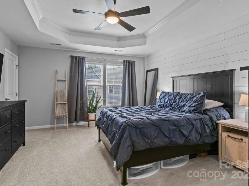 2444 Mariners Cove Lane, Denver, NC 28037.  MLS# CAR4259617, YatesRealty ID 22530. 