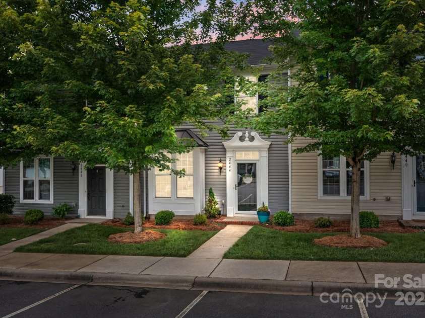 2444 Mariners Cove Lane, Denver, NC 28037.  MLS# CAR4259617, YatesRealty ID 22530. 