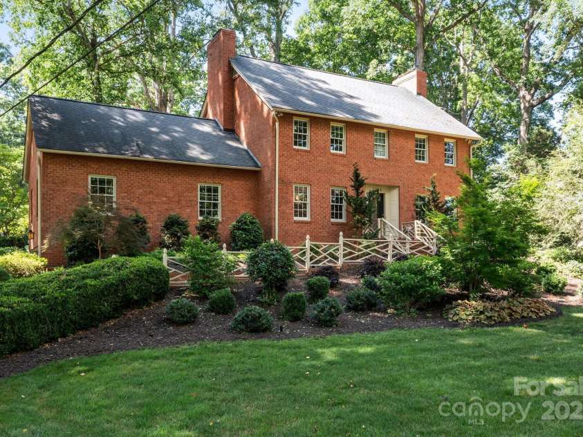 3209 Sedgefield Road, Statesville, NC 28625.  MLS# CAR4259926, YatesRealty ID 22531. Welome Home