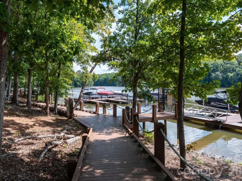 4308 Duplin Drive, Charlotte, NC 28214.  MLS# CAR4344140, YatesRealty ID 22531. 