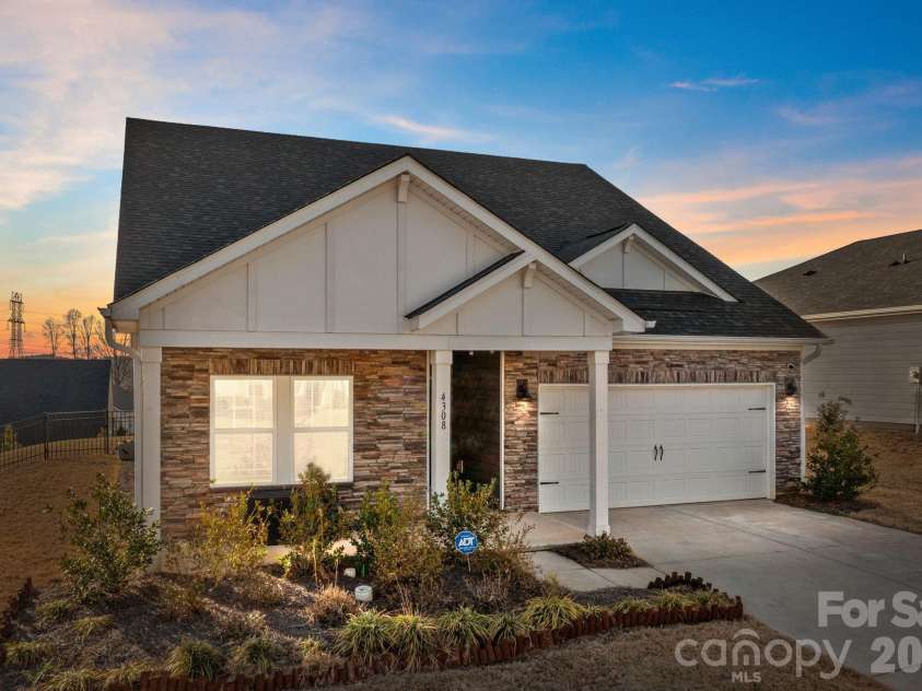 4308 Duplin Drive, Charlotte, NC 28214.  MLS# CAR4397845, YatesRealty ID 22531. 