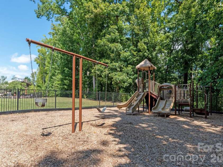 4308 Duplin Drive, Charlotte, NC 28214.  MLS# CAR4397845, YatesRealty ID 22531. 