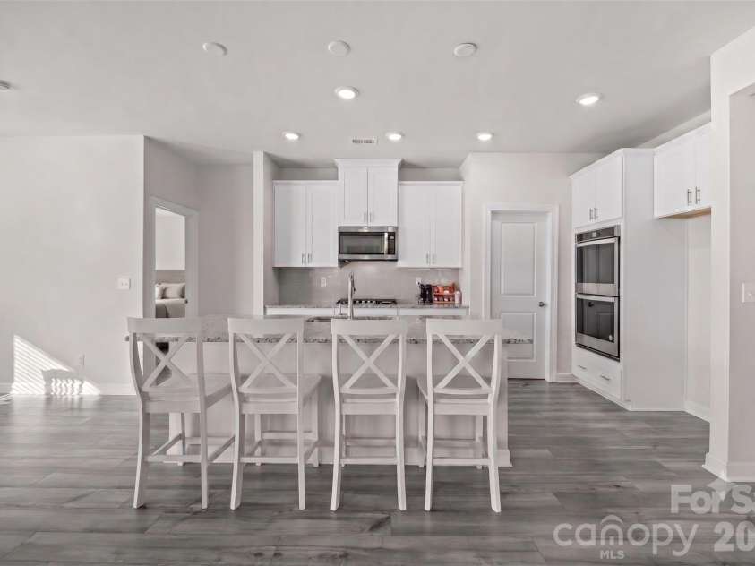 4308 Duplin Drive, Charlotte, NC 28214.  MLS# CAR4397845, YatesRealty ID 22531. Kitchen