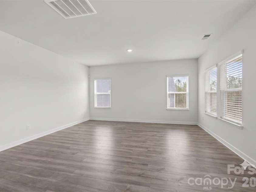 4308 Duplin Drive, Charlotte, NC 28214.  MLS# CAR4397845, YatesRealty ID 22531. Living Room