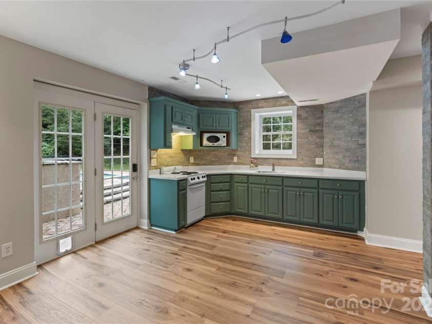 2006 Sandy Pond Lane, Waxhaw, NC 28173.  MLS# CAR4261371, YatesRealty ID 22532. Multi-generational living at its finest