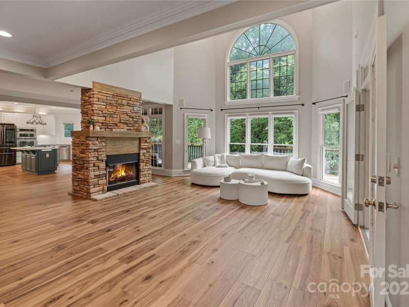 2006 Sandy Pond Lane, Waxhaw, NC 28173.  MLS# CAR4261371, YatesRealty ID 22532. Open concept - living room to kitchen