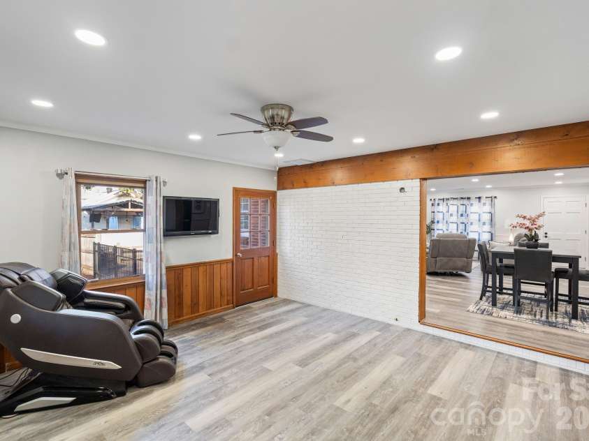 2309 Amity Avenue, Gastonia, NC 28054.  MLS# CAR4352587, YatesRealty ID 22533. 