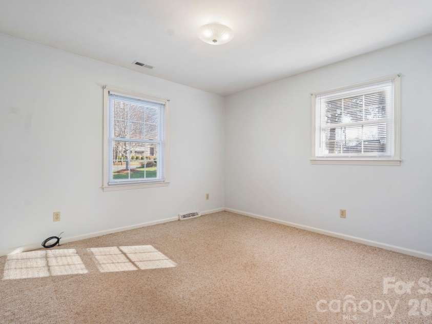 2309 Amity Avenue, Gastonia, NC 28054.  MLS# CAR4352587, YatesRealty ID 22533. 