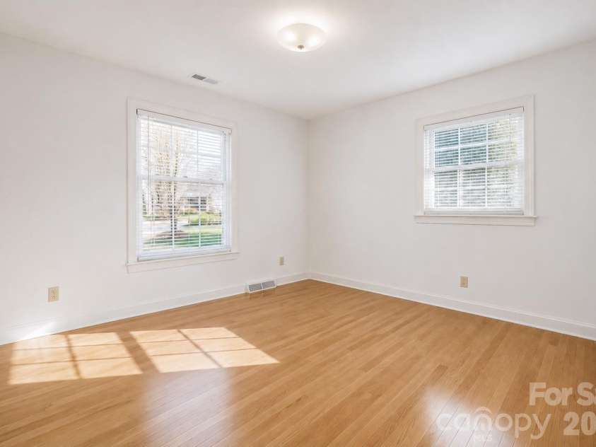 2309 Amity Avenue, Gastonia, NC 28054.  MLS# CAR4352587, YatesRealty ID 22533. 