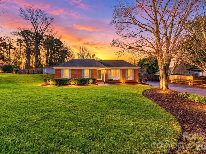 2309 Amity Avenue, Gastonia, NC 28054.  MLS# CAR4352587, YatesRealty ID 22533. 