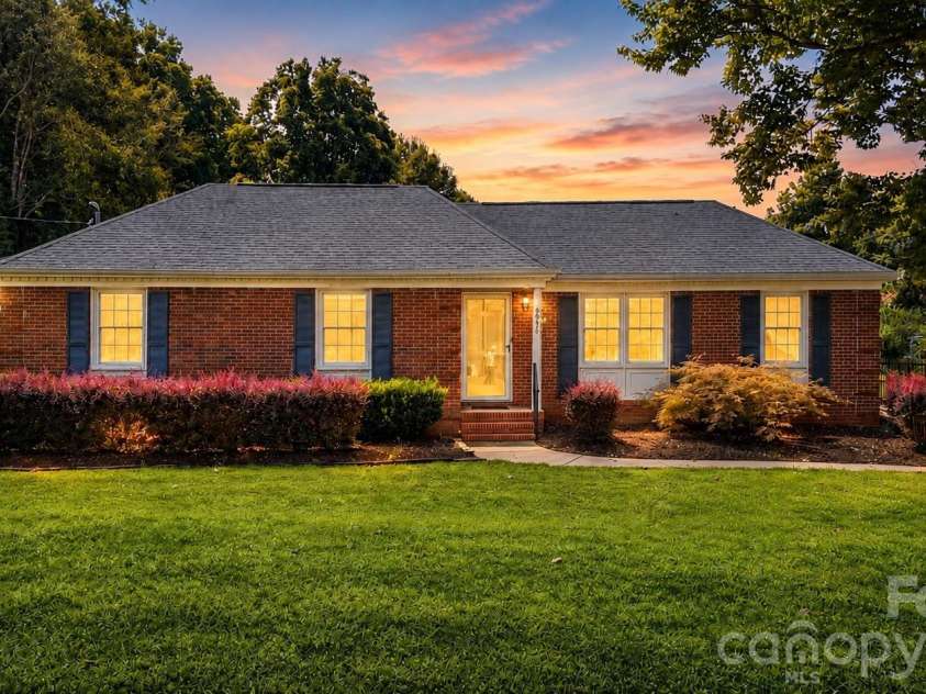 2309 Amity Avenue, Gastonia, NC 28054.  MLS# CAR4352587, YatesRealty ID 22533. 