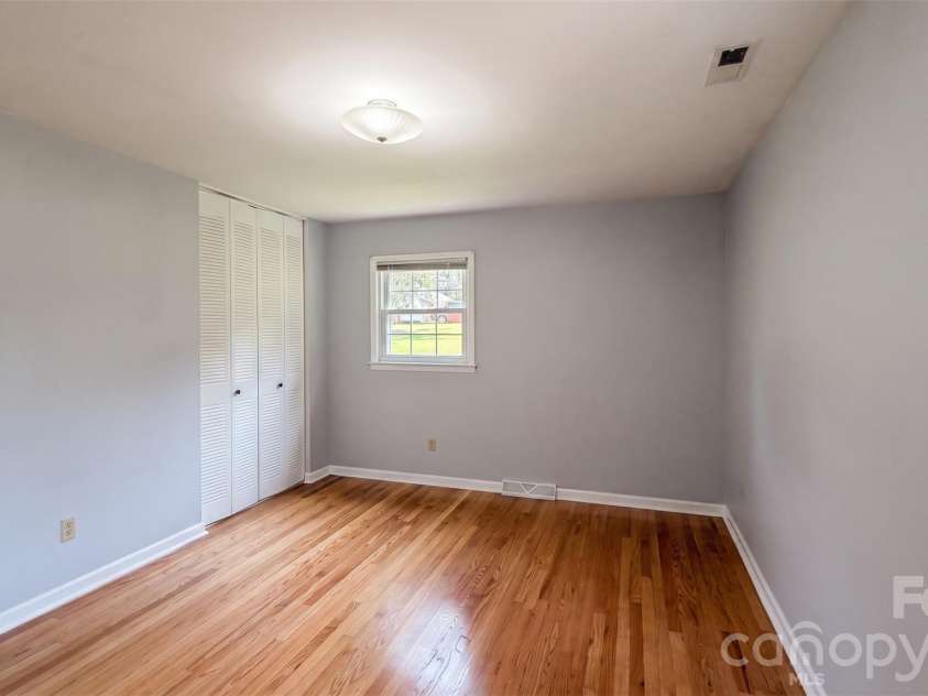 2309 Amity Avenue, Gastonia, NC 28054.  MLS# CAR4352587, YatesRealty ID 22533. 