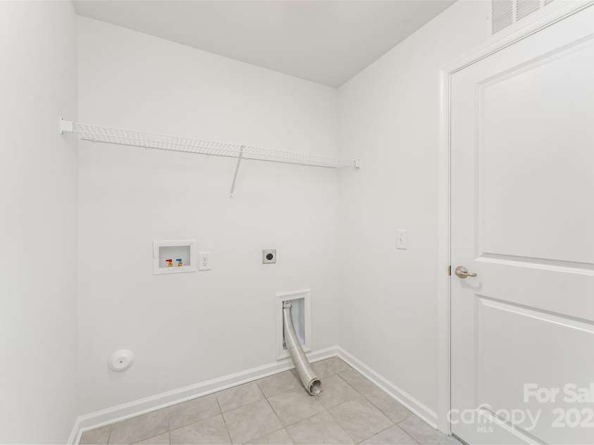 6726 Carradale Way, Charlotte, NC 28278.  MLS# CAR4261186, YatesRealty ID 22533. 