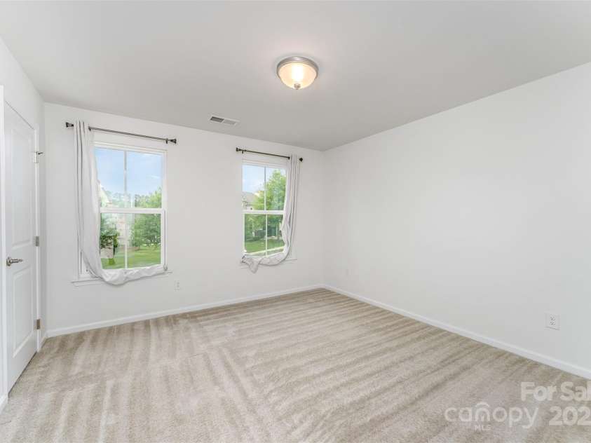 6726 Carradale Way, Charlotte, NC 28278.  MLS# CAR4261186, YatesRealty ID 22533. 