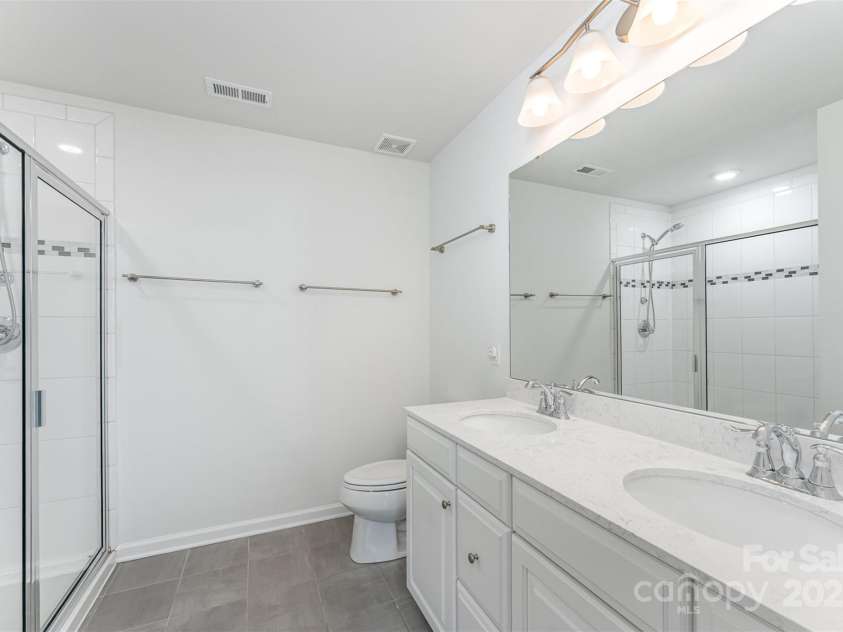 6726 Carradale Way, Charlotte, NC 28278.  MLS# CAR4261186, YatesRealty ID 22533. 