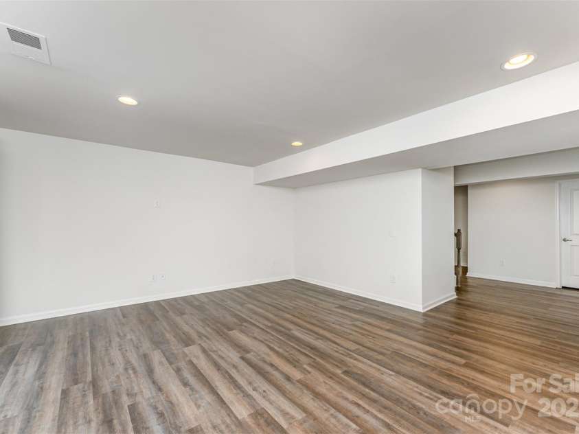 6726 Carradale Way, Charlotte, NC 28278.  MLS# CAR4261186, YatesRealty ID 22533. 