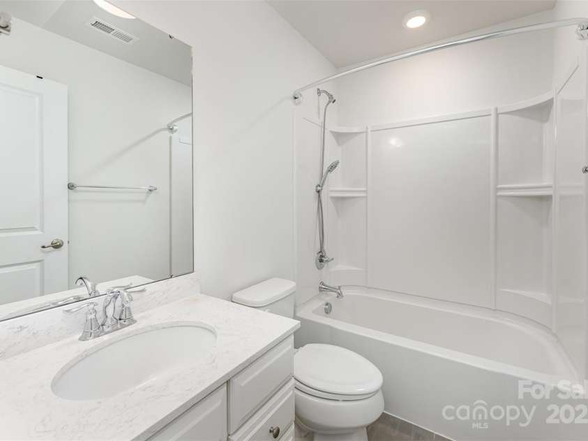 6726 Carradale Way, Charlotte, NC 28278.  MLS# CAR4261186, YatesRealty ID 22533. 