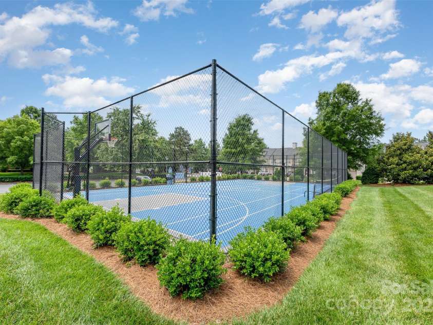 6726 Carradale Way, Charlotte, NC 28278.  MLS# CAR4261186, YatesRealty ID 22533. 