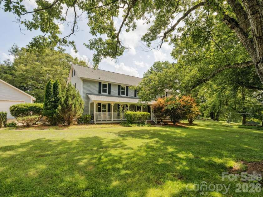 5632 Zion Church Road, Concord, NC 28025.  MLS# CAR4351417, YatesRealty ID 22534. Welcome Home in the Summer