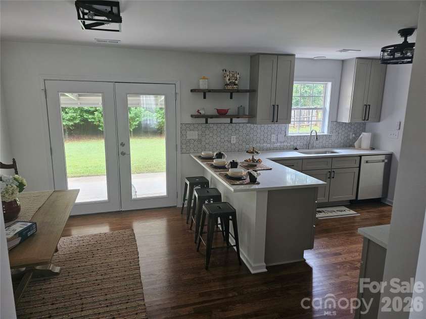11001 Hampton Drive, Mint Hill, NC 28227.  MLS# CAR4354390, YatesRealty ID 22535. 