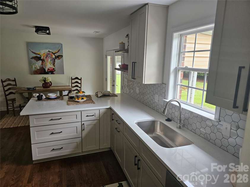 11001 Hampton Drive, Mint Hill, NC 28227.  MLS# CAR4354390, YatesRealty ID 22535. 