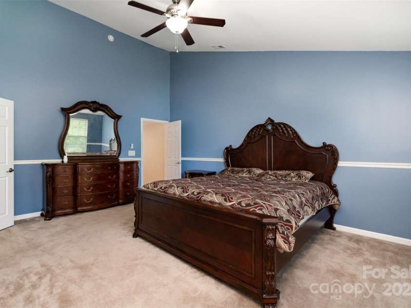 4201 Amber Leigh Way Drive, Charlotte, NC 28269.  MLS# CAR4267404, YatesRealty ID 22535. 