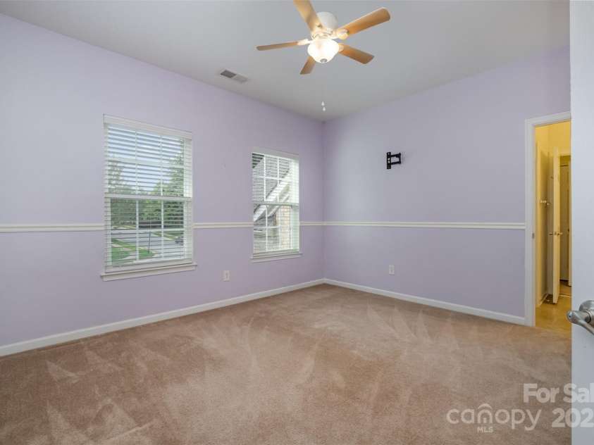 4201 Amber Leigh Way Drive, Charlotte, NC 28269.  MLS# CAR4267404, YatesRealty ID 22535. 