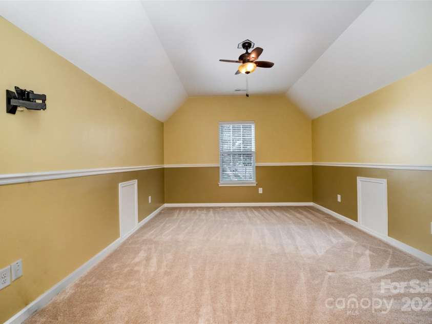 4201 Amber Leigh Way Drive, Charlotte, NC 28269.  MLS# CAR4267404, YatesRealty ID 22535. 