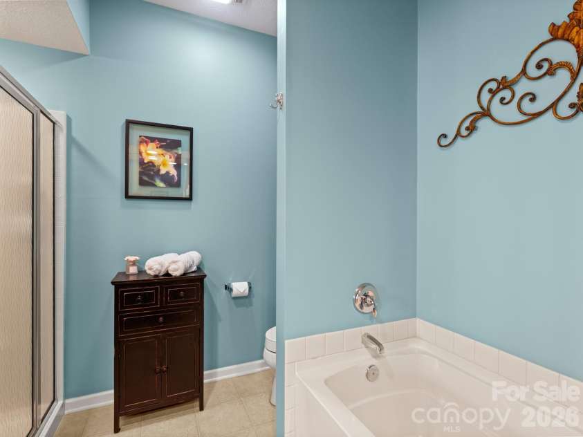 25 Old Pasture Way, Hendersonville, NC 28739.  MLS# CAR4360864, YatesRealty ID 22536. 