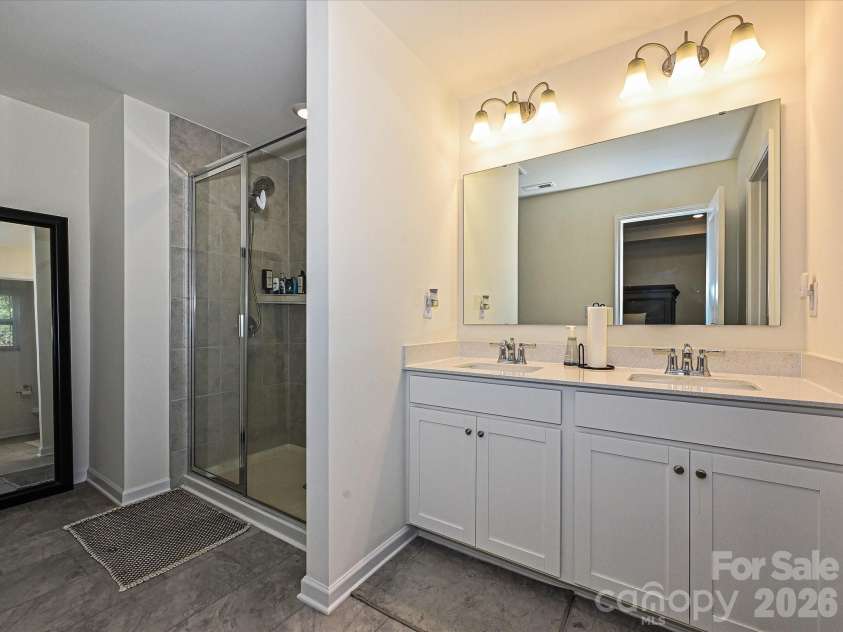 348 abington Street, Matthews, NC 28104.  MLS# CAR4367459, YatesRealty ID 22537. 