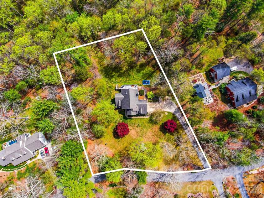32 Franklin Farm Road, Fletcher, NC 28732.  MLS# CAR4366172, YatesRealty ID 22538. 