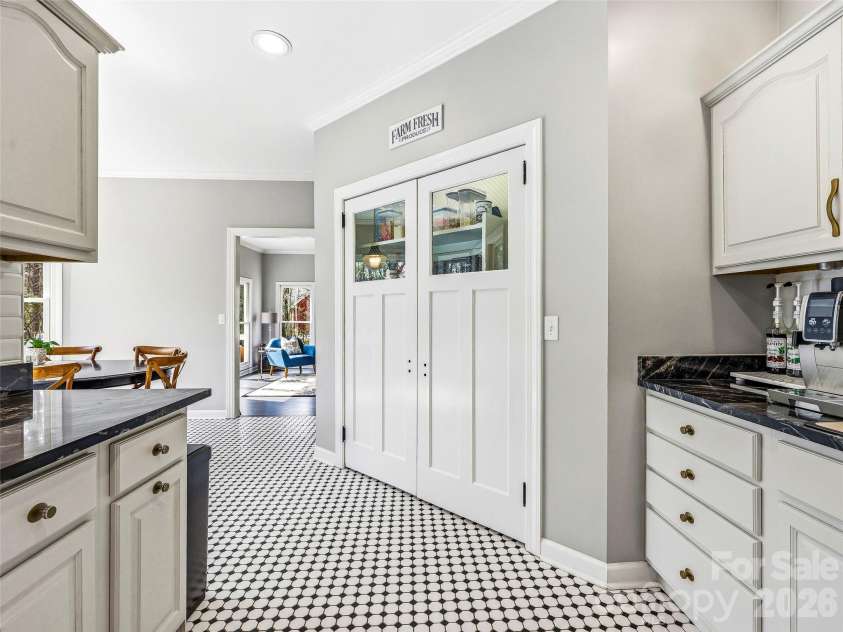 32 Franklin Farm Road, Fletcher, NC 28732.  MLS# CAR4366172, YatesRealty ID 22538. 
