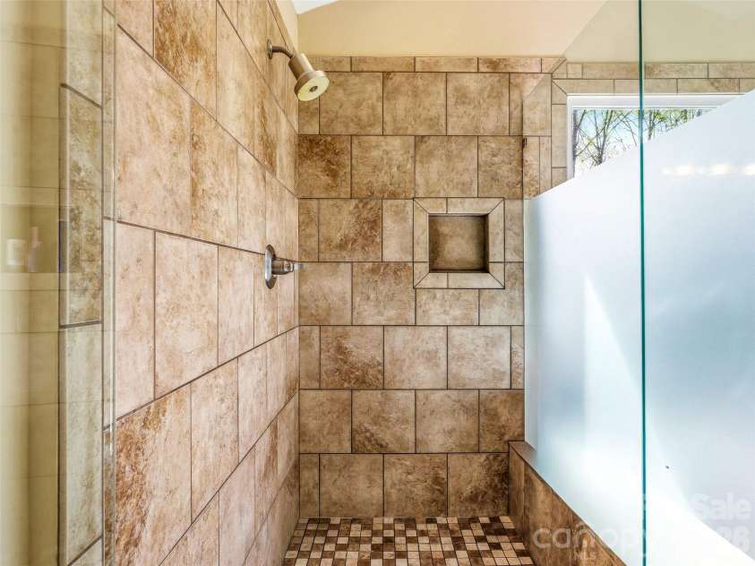 32 Franklin Farm Road, Fletcher, NC 28732.  MLS# CAR4366172, YatesRealty ID 22538. 