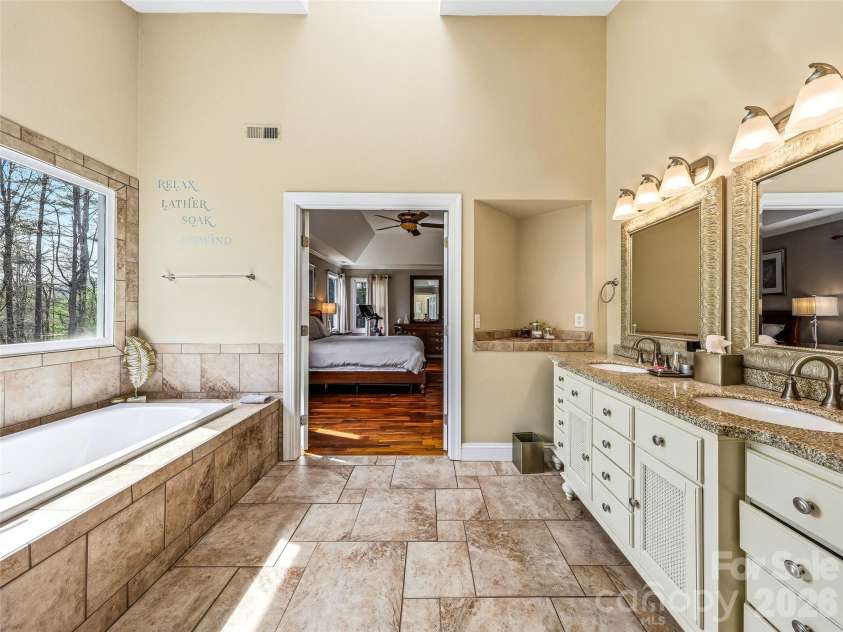 32 Franklin Farm Road, Fletcher, NC 28732.  MLS# CAR4366172, YatesRealty ID 22538. Primary Bathroom with his and hers sinks.