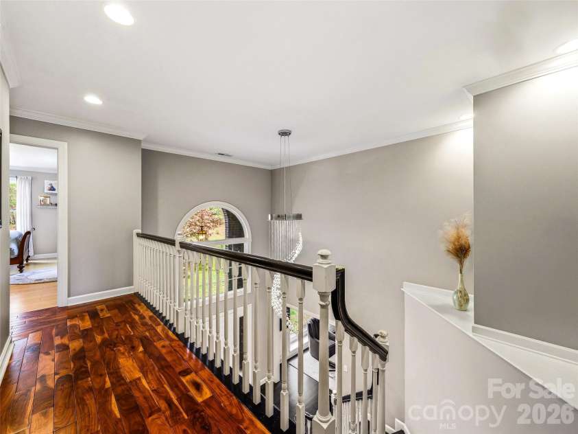 32 Franklin Farm Road, Fletcher, NC 28732.  MLS# CAR4366172, YatesRealty ID 22538. Second level foyer.