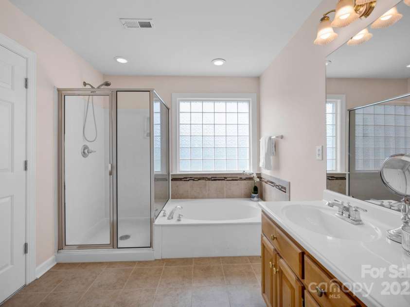 2117 Copperplate Road, Charlotte, NC 28262.  MLS# CAR4273474, YatesRealty ID 22539. 