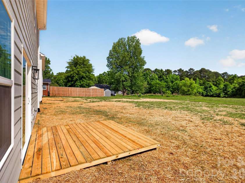 2965 Polk and White Road, Charlotte, NC 28269.  MLS# CAR4369216, YatesRealty ID 22539. 