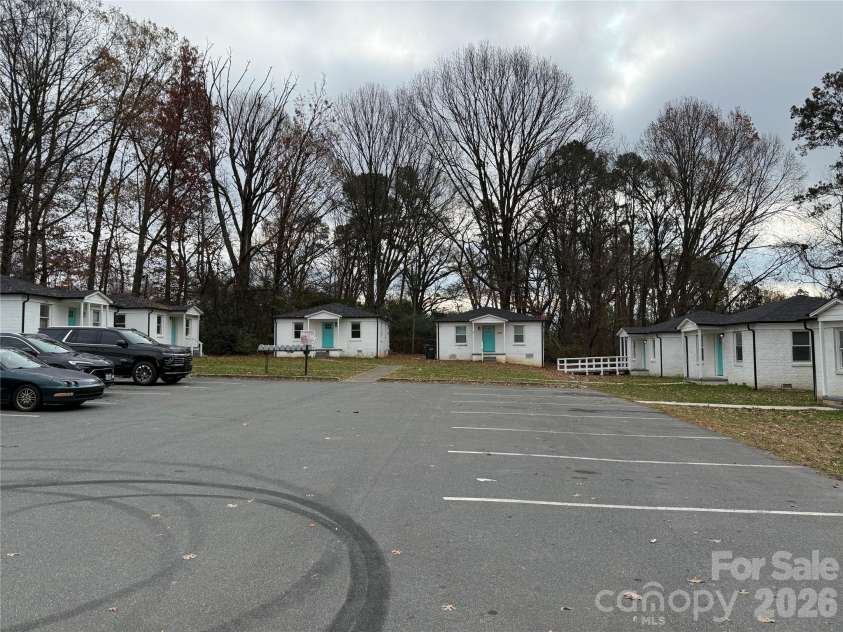 2439 Carmine Street, Charlotte, NC 28206.  MLS# CAR4339889, YatesRealty ID 2254. 