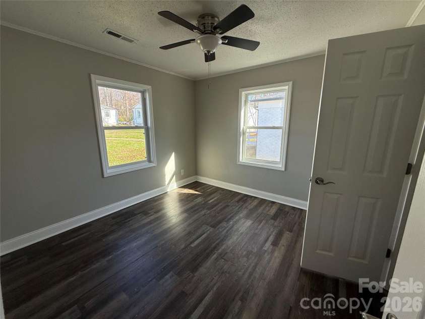 2439 Carmine Street, Charlotte, NC 28206.  MLS# CAR4339889, YatesRealty ID 2254. 