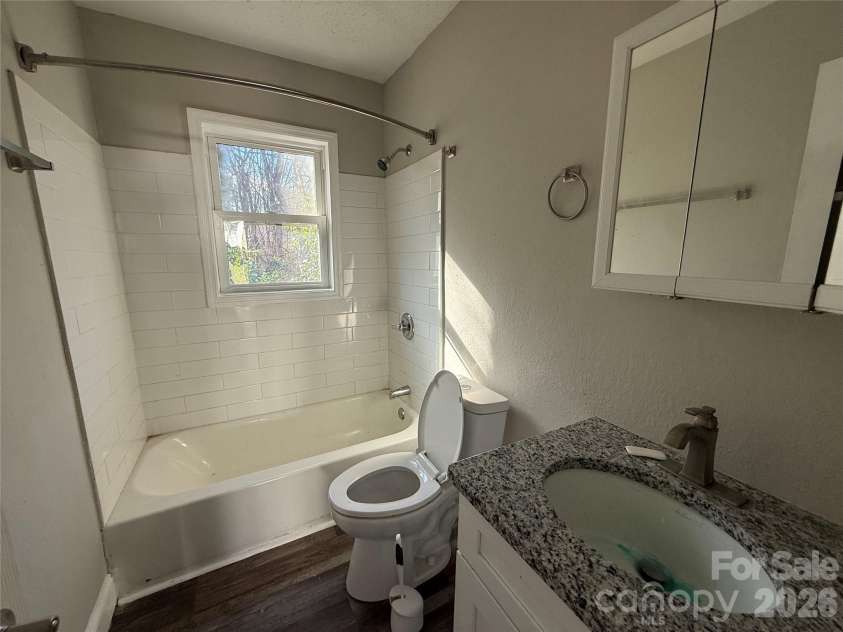 2439 Carmine Street, Charlotte, NC 28206.  MLS# CAR4339889, YatesRealty ID 2254. 