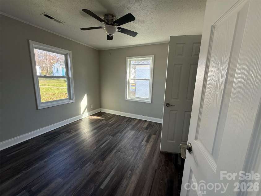 2439 Carmine Street, Charlotte, NC 28206.  MLS# CAR4339889, YatesRealty ID 2254. 