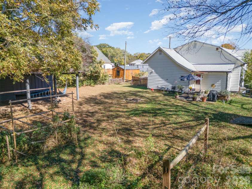 30 Selma Drive, Mooresville, NC 28115.  MLS# CAR4316715, YatesRealty ID 2254. 