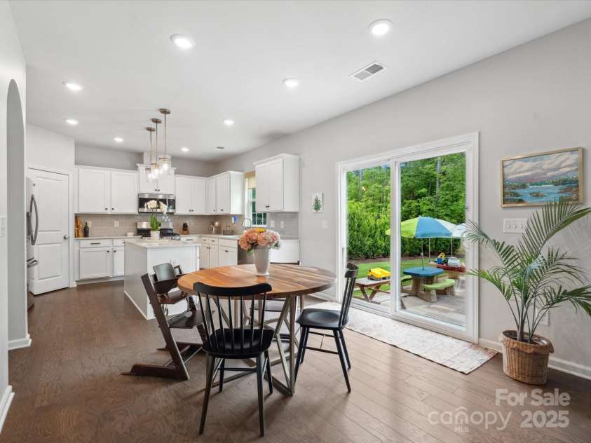 1008 Whipcord Drive, Waxhaw, NC 28173.  MLS# CAR4274218, YatesRealty ID 22540. 