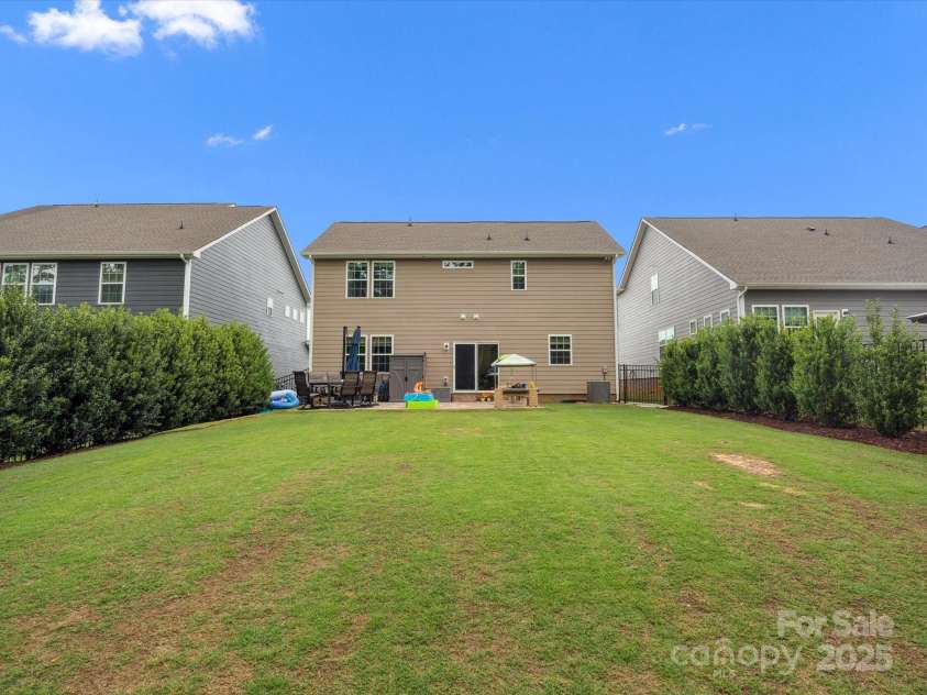 1008 Whipcord Drive, Waxhaw, NC 28173.  MLS# CAR4274218, YatesRealty ID 22540. 