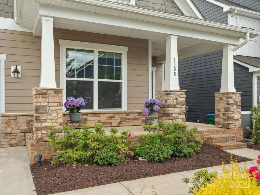 1008 Whipcord Drive, Waxhaw, NC 28173.  MLS# CAR4274218, YatesRealty ID 22540. 