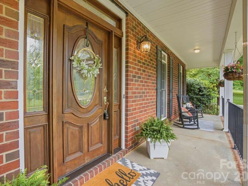 1111 Presson Farms Lane, Monroe, NC 28110.  MLS# CAR4369299, YatesRealty ID 22540. 