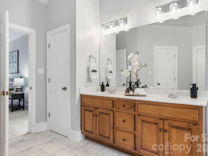 1111 Presson Farms Lane, Monroe, NC 28110.  MLS# CAR4369299, YatesRealty ID 22540. 