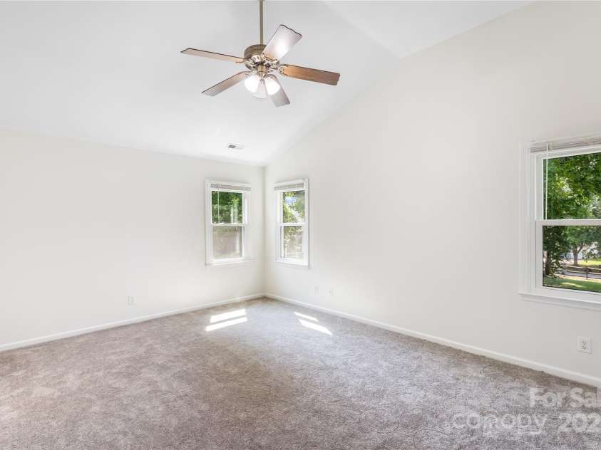 1581 Bluff Court, Rock Hill, SC 29732.  MLS# CAR4275254, YatesRealty ID 22541. 